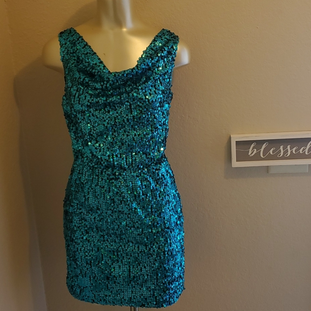 👗MINI SNAP DRESS 👗 - Picture 6 of 8